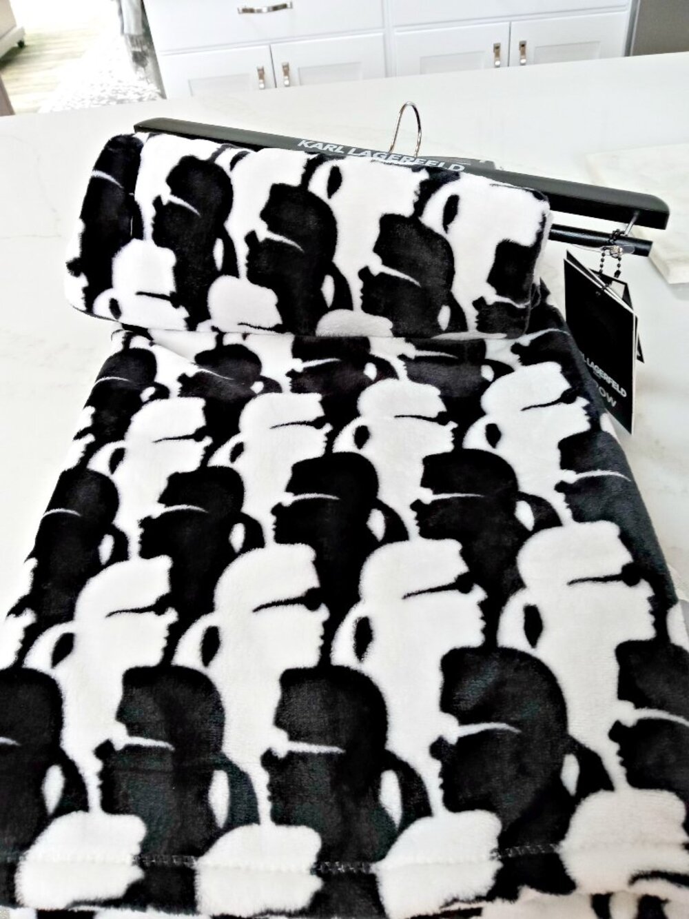 NEW! KARL LAGERFELD REPEATED SILHOUETTE THROW BLANKET